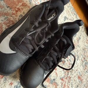 Nike Youth Black and White Athletic  leathers